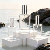 Flacon de parfum vide en verre transparent carré, atomiseur de parfum rechargeable, flacon cosmétique pour emballage de parfum et d'huiles essentielles