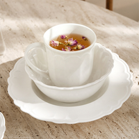 Service de table en céramique à motif floral en relief, assiettes à steak et à dessert en porcelaine, tasses à café et soucoupes pour la maison et les réceptions – Vente en gros