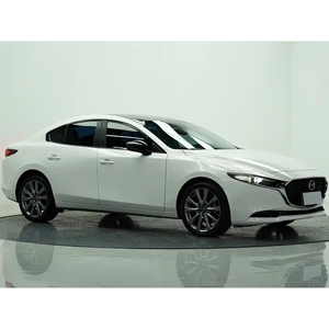 <span class=keywords><strong>Mazda</strong></span> <span class=keywords><strong>3</strong></span> Axela <span class=keywords><strong>2022</strong></span> de Alto Rendimiento, Usado, 2.0L, Automático, Tracción Delantera, Interior Oscuro, Asientos de Tela, Volante a la Izquierda, Gasolina - Product Image 2