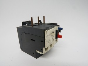 Relais de surcharge électrique/Telemecanique LRD-07 1.6-2.5A *sans <span class=keywords><strong>plaque</strong></span>* Neuf d'origine, relais thermique avec garantie d'un an - Product Image 1
