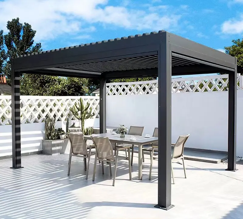 Diseño moderno Pérgola impermeable Sunroom Pabellón de techo de persiana de aluminio de fácil montaje con material de PVC de apertura motorizada