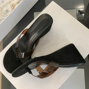 รองเท้าส้นสูงแบบเปิดนิ้วเท้าลายเสือดาวสำหรับผู้หญิง สไตล์ลำลอง เหมาะสำหรับงานปาร์ตี้ พื้นรองเท้า TPU แฟชั่นอินเทรนด์สำหรับฤดูใบไม้ผลิและฤดูร้อน - Product Image 3