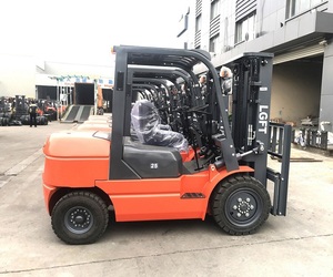 <strong>Small</strong>-size Triplex Mast 4500mm Lifting Height Forklift diesel 2ton diesel <strong>Fork</strong> <strong>Lift</strong> Truck Forklift Cover Cabine - Product Image 4