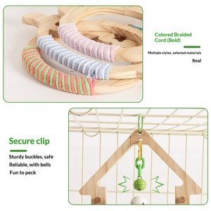 <span class=keywords><strong>Jouet</strong></span> <span class=keywords><strong>pour</strong></span> <span class=keywords><strong>perroquet</strong></span> Old Man Du : Perchoir à balançoire en bois massif avec clochette, <span class=keywords><strong>pour</strong></span> le nettoyage des griffes et du bec, et <span class=keywords><strong>pour</strong></span> le repos et le jeu des petits oiseaux. - Product Image 4