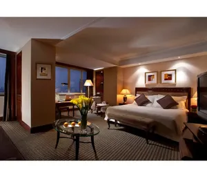 Современный стиль Глубокий цвет теплый шпон грецкого ореха твердой древесины мебель для спальни для отеля