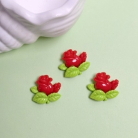 Vente en gros de cabochons 3D en forme de rose rouge avec feuilles pour coques de téléphone et art en résine