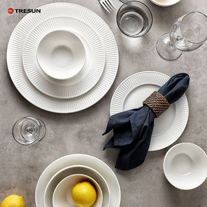 ชุดจานชามเซรามิกสีขาวเรียบง่ายทันสมัยสำหรับใช้ในบ้านหรือโรงแรม สำหรับซุป ของหวาน สลัด ข้าว - Product Image 3