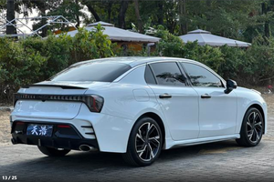 Voitures <span class=keywords><strong>d</strong></span>'<span class=keywords><strong>occasion</strong></span> Lynk&Co 03 2023 2.0TD DCT Pro, voiture compacte essence 2.0T, berline automatique, véhicule <span class=keywords><strong>d</strong></span>'<span class=keywords><strong>occasion</strong></span>, voiture pré-utilisée - Product Image 6