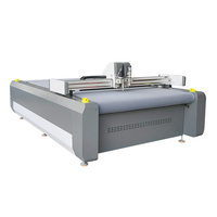 Machine de découpe numérique à couteau oscillant sur mesure pour mousse isolante et mousse d'emballage