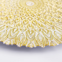 Assiette de présentation en verre motif paon antique pour mariage, assiettes en verre or et argent pour mariage de luxe à Dubaï