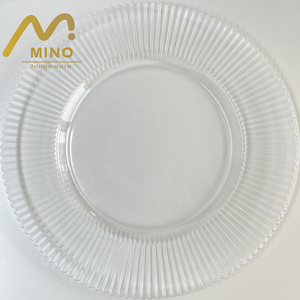 Plato de Cristal Transparente de Lujo Clásico con Borde Acanalado en Color Caramelo para Decoración de Mesa en Bodas, Eventos y Cenas - Product Image 5