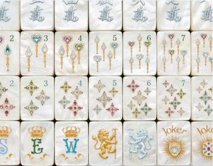 Joli ensemble de mahjong moderne de luxe en mélamine incrusté d'améthyste et de nacre pour quatre joueurs, idéal pour le casino, le <span class=keywords><strong>poker</strong></span> et les jeux de hasard. - Product Image 3
