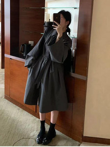 CJ-Boutique Ingrosso 2026 Nuova Collezione Autunnale: <span class=keywords><strong>Trench</strong></span> Eleganti da <span class=keywords><strong>Donna</strong></span> con Collo Alto, Stile Lungo e Vestibilità Ampia - Product Image 6