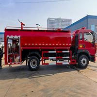Camion d'extinction d'incendie simple pour la protection incendie des communautés rurales, 12000L 4x2 SINOTRUK HOWO, économique