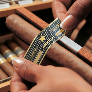 הדפסת לוגו מותאם אישית על סיגר, תווית סיגר קובנית יוקרתית עם הטבעה, סרט סיגר מנייר זהב, טבעת זהב - Product Image 1