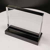 Presse-papiers en verre cristal vierge en gros à prix abordable, personnalisable avec gravure laser 2D, modèle décoratif en cristal pour cadeaux d'affaires
