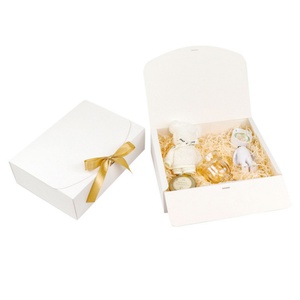 Coffret cadeau Saint-Valentin avec nœud décoratif, en carton rigide, logo personnalisé pour mariage, baby shower, fête, ou comme souvenir. - Product Image 4