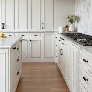 Coastal Dream Kitchens Panel empotrado manchado de madera maciza Manija pintada en blanco Puerta de vidrio Diseño de cocina Armario con Isla Grande - Product Image 3