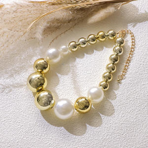 Collar redondo con cuentas doradas y blancas, diseño geométrico de perlas, conjunto de joyería para uso diario para mujer - Product Image 3