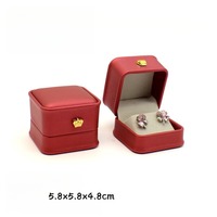 Boîte d'emballage de luxe en cuir PU avec logo personnalisé pour bijoux et boucles d'oreilles