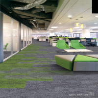 Dalles de moquette modulaires à dos bitumé, à poils bouclés, insonorisantes, rayées, pour hôtels, bureaux et escaliers