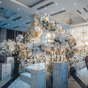 Arco de boda de hierro forjado con diseño geométrico pentagonal para decoración de escenarios de boda, venta al por mayor para fabricantes - Product Image 1