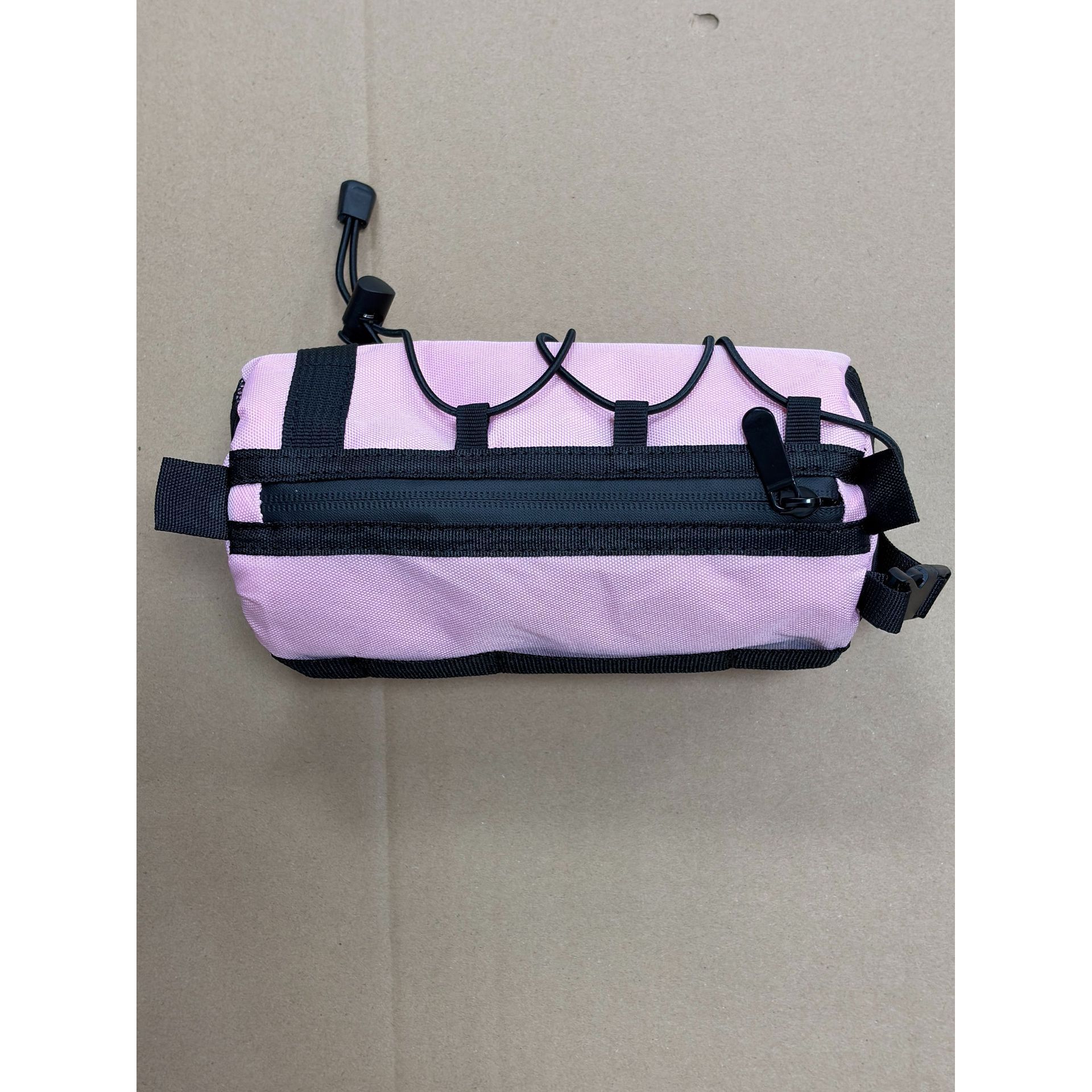 Sac suspendu rose multifonctionnel