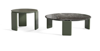 Projet de villa de luxe en Norvège, table basse moderne en HDF peinte sur mesure avec plateau rond effet marbre pour un salon élégant