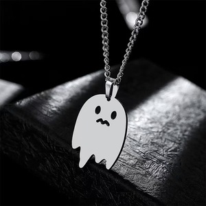 Collana Girocollo Unisex in Acciaio Inossidabile con Ciondolo a Plettro Dorato Trendy Ghost Bc Nameless Ghoul Cosplay, Accessori Gioielli - Product Image 4