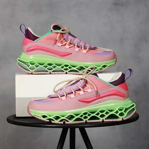 Zapatillas Deportivas de Moda para Hombre 2024 con Logotipo Personalizado, Suela de Cuchilla, Cuero y Malla, Casuales, para Aumentar la Estatura - Product Image 3