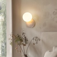Applique Murale Wabi Sabi Nouveau Design en Pierre de Travertin pour Salon, Chambre et Hôtels – Lumière de Chevet