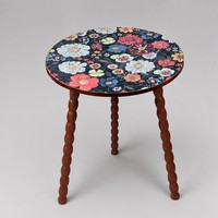 Table basse ronde Mandala avec pieds en bois torsadés en spirale, table d'appoint latérale solide détachable, assemblage facile, style nordique européen