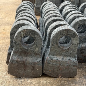 Pièces de rechange de haute qualité pour concasseur à marteaux, pièces de rechange pour machines de concassage minier - Product Image 6