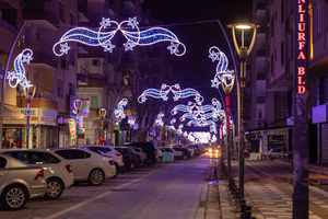 Luces de calle cruzadas de Halloween para decoración de parques urbanos y plazas públicas - Product Image 1