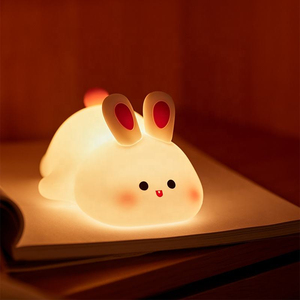 Veilleuse LED Mignonne à Capteur Tactile, Veilleuse pour Enfants en Forme de Lapin à Grand Visage en Silicone, Cadeau de Noël, Lampe de Chevet - Product Image 1