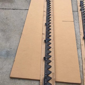 Conjunto de cuchillas para cosechadora Changzhou Bypass 988, 5T106-51313, completamente nuevo, pieza de hierro y acero con función de pistón para granjas - Product Image 3