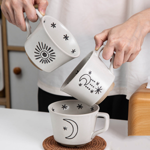 Tazza Creativa Dipinta a Mano Sole Luna Minimalista 350ml, Tazza da Caffè in Terracotta Opaca, Perfetta per Caffetterie - Product Image 4