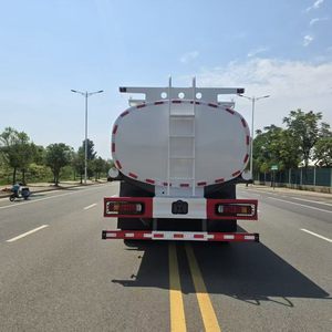 Camion-citerne à diesel d'occasion de 1500 L, boîte de vitesses manuelle, véhicule de transport routier 6x4, garantie de 6 mois, 7360 kg - Product Image 5