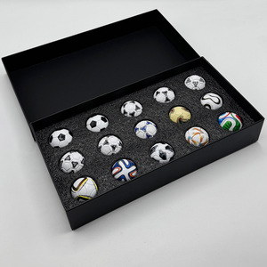 Figuras de Jugadores de Fútbol en Resina, Estatuas de Fútbol, Recuerdos Deportivos, Caja de Regalo Decorativa para Aficionados, Venta al Por Mayor - Product Image 3