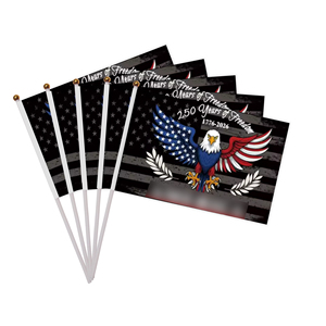Drapeau à main 250 ans de la Liberté 14x21 cm 1776-2026 Aigle chauve Semi-Centenaire Mini Bannière ondulante pour défilé Drapeau des États-Unis - Product Image 1