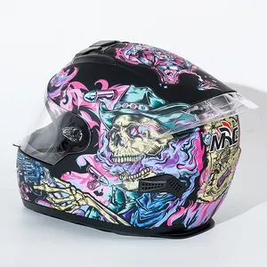 Мотоциклетный шлем с двойным козырьком