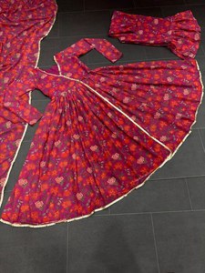 Readymade Indian Digital Print Sharara Gharara Kurti Set, tessuto Georgette, abbigliamento etnico di design pakistano 3 pezzi Set all'ingrosso - Product Image 6