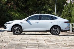 Byd Qin Plus Dm-I 2024 Honor Edition Automóvil Nuevo Vehículo híbrido <span class=keywords><strong>enchufable</strong></span> de <span class=keywords><strong>segunda</strong></span> <span class=keywords><strong>mano</strong></span> Byd Qin Plus <span class=keywords><strong>Coche</strong></span> eléctrico - Product Image 4
