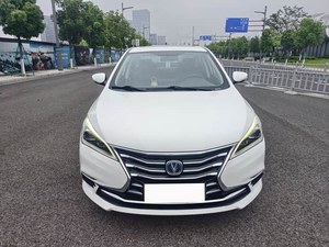 Sedán Chino Usado Changan Yidong <span class=keywords><strong>DT</strong></span> 2018 2019 <span class=keywords><strong>2020</strong></span>, 5 Plazas, Automático, Volante a la Izquierda, Cuero Oscuro - Product Image 2
