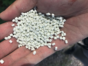 מאסטרבאץ' לבן מכוון במדויק להזרקת פלסטיק/הניפוח של סרטים/אקסטרוזיה <span class=keywords><strong>PP</strong></span> PE ABS גרגירי מאסטרבאץ' בצבע לבן - Product Image 4