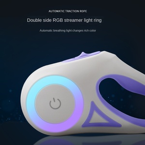 Correa de perro multifuncional con luz <span class=keywords><strong>LED</strong></span> automática de 9 pies y 16 pies, envío rápido, plomo retráctil para mascotas hecho de material de cuerda duradero - Product Image 2
