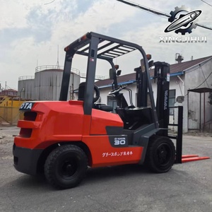 Montacargas TOYOTA FDZN30 de 3 toneladas, montacargas usado de Japón, 3 toneladas, motor 1DZ-2, máquina usada de segunda mano, montacargas de 3000 kg a gasolina. - Product Image 3