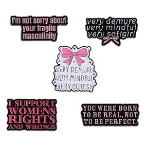 Pins de esmalte con la inscripción 'Women Girls Power', 'Apoyo los derechos de las mujeres y contra las desigualdades', 'Naciste para ser real, no para ser perfecta', broches e insignias de solapa - Product Image 1