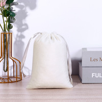 Bolsas de joyería de terciopelo negro Premium con cierre de cordón Bolsas organizadoras al por mayor a granel Anillos de compromiso Embalaje de regalo de lujo