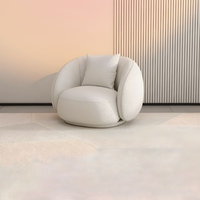 Canapé sectionnel incurvé de forme irrégulière avec structure en bois pour petits appartements, design nordique, idéal pour salon et salon de beauté